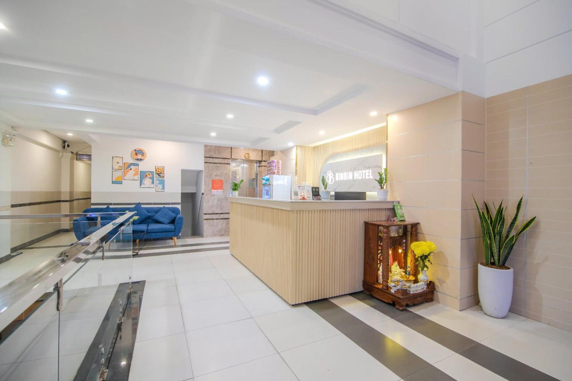 Bin Bin Hotel 5 - Near Lotte Mart D7 Ciudad Ho Chi Minh  Exterior foto